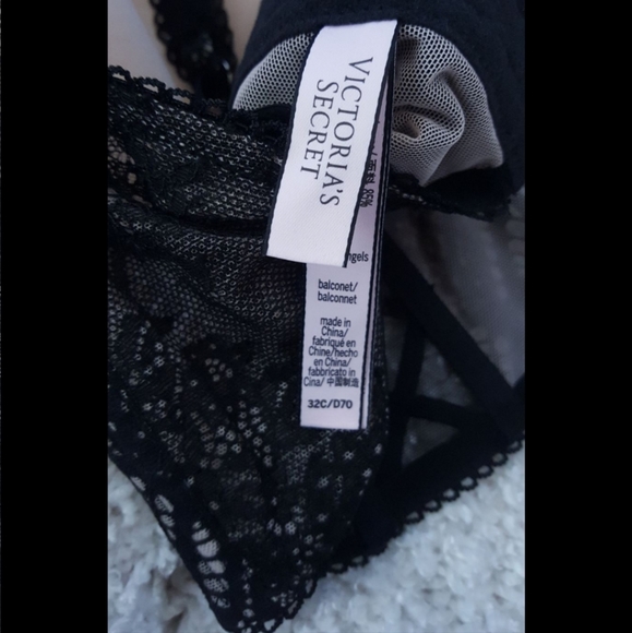 Victoria's Secret Bralette Black Lace embroidery 32c - Picture 5 of 5